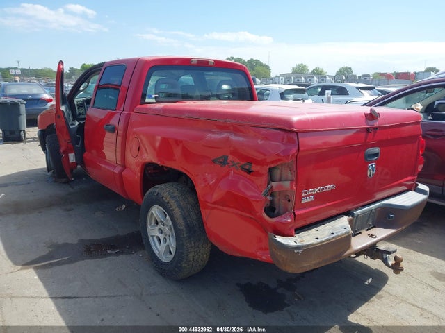 44932962 :رقم المزاد ، 1D7HW48K65S133653 vin ، 2005 Dodge Dakota Slt مزاد بيع