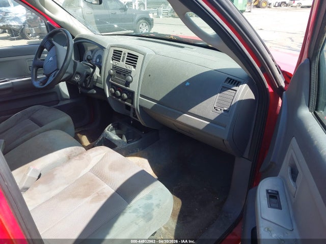 44932962 :رقم المزاد ، 1D7HW48K65S133653 vin ، 2005 Dodge Dakota Slt مزاد بيع
