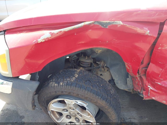 44932962 :رقم المزاد ، 1D7HW48K65S133653 vin ، 2005 Dodge Dakota Slt مزاد بيع