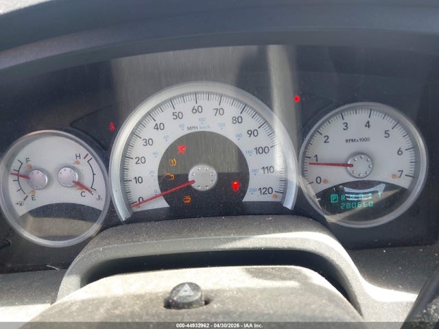 44932962 :رقم المزاد ، 1D7HW48K65S133653 vin ، 2005 Dodge Dakota Slt مزاد بيع
