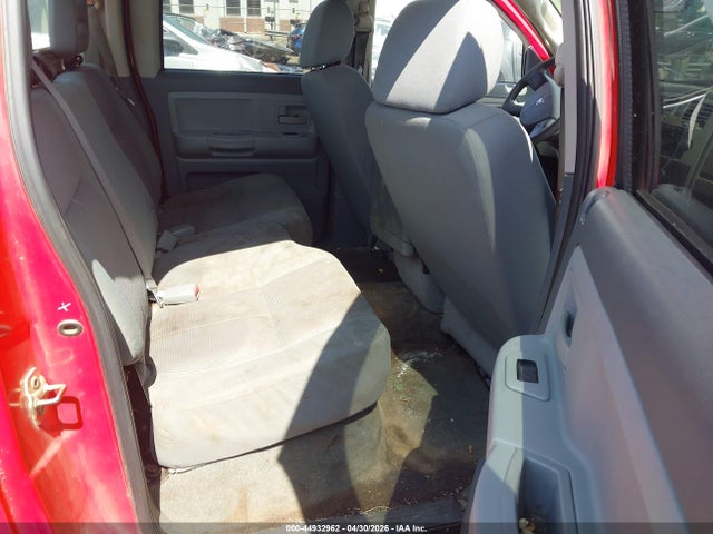 44932962 :رقم المزاد ، 1D7HW48K65S133653 vin ، 2005 Dodge Dakota Slt مزاد بيع