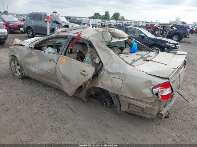 44933011 :رقم المزاد ، 4T1BA32K64U503113 vin ، 2004 Toyota Camry Se V6 مزاد بيع