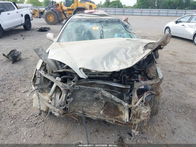 44933011 :رقم المزاد ، 4T1BA32K64U503113 vin ، 2004 Toyota Camry Se V6 مزاد بيع