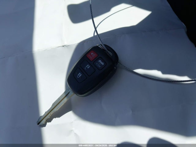 Toyota COROLLA LE 2014 5YFBURHE8EP161047 Image 11