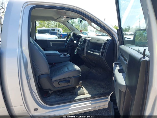 Aukcja sprzedaży 2019 Ram 1500 Classic Tradesman  4x2 6'4 Box, vin: 3C6JR6AG2KG503981, numer aukcji: 44933071