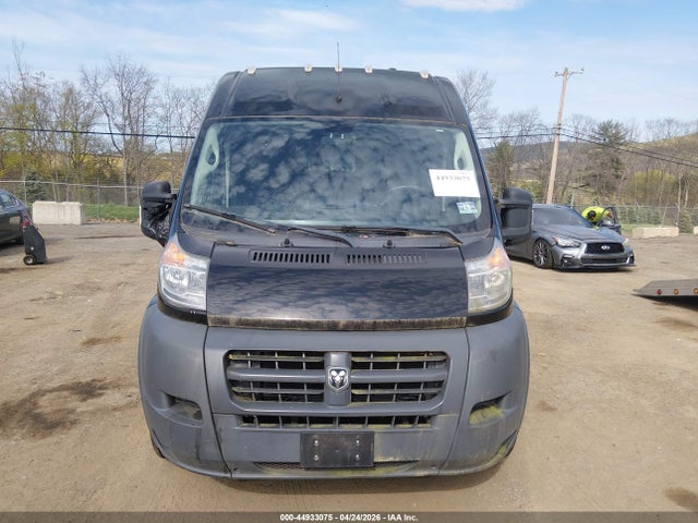 44933075 :رقم المزاد ، 3C6TRVCG4JE100871 vin ، 2018 Ram Promaster 2500 High Roof 136 Wb مزاد بيع