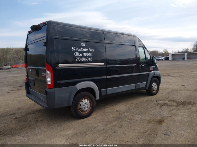 44933075 :رقم المزاد ، 3C6TRVCG4JE100871 vin ، 2018 Ram Promaster 2500 High Roof 136 Wb مزاد بيع