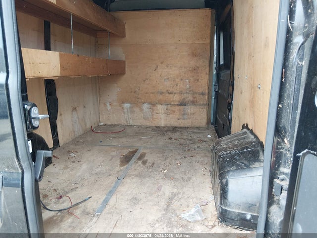 44933075 :رقم المزاد ، 3C6TRVCG4JE100871 vin ، 2018 Ram Promaster 2500 High Roof 136 Wb مزاد بيع
