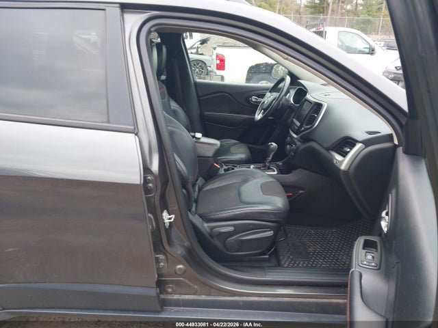 1C4PJMBS1EW295051 Jeep Cherokee Trailhawk