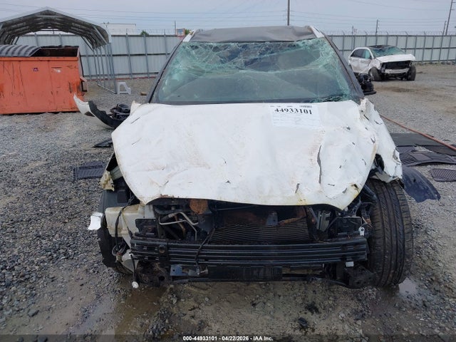Продажа на аукционе авто 2021 Nissan Kicks Sv Xtronic Cvt, vin: 3N1CP5CV6ML470686, номер лота: 44933101