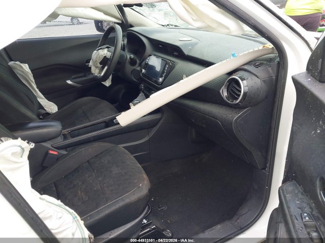 Продажа на аукционе авто 2021 Nissan Kicks Sv Xtronic Cvt, vin: 3N1CP5CV6ML470686, номер лота: 44933101
