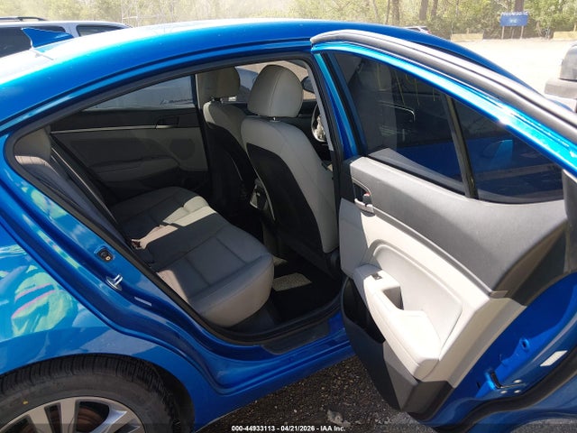 Продаж на аукціоні авто 2017 Hyundai Elantra Se, vin: KMHD84LF2HU068978, номер лоту: 44933113