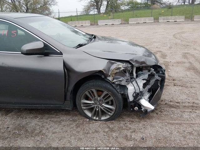 4T1BF1FK1HU408450 Toyota CAMRY SE