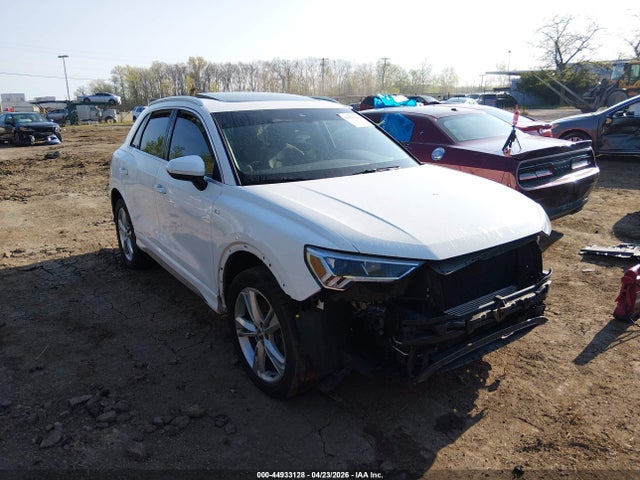 44933128 :رقم المزاد ، WA1EECF31K1067580 vin ، 2019 Audi Q3 2.0t S Line Premium مزاد بيع