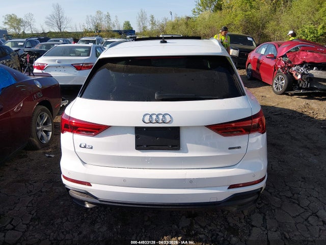 44933128 :رقم المزاد ، WA1EECF31K1067580 vin ، 2019 Audi Q3 2.0t S Line Premium مزاد بيع