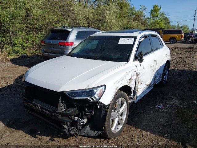 44933128 :رقم المزاد ، WA1EECF31K1067580 vin ، 2019 Audi Q3 2.0t S Line Premium مزاد بيع