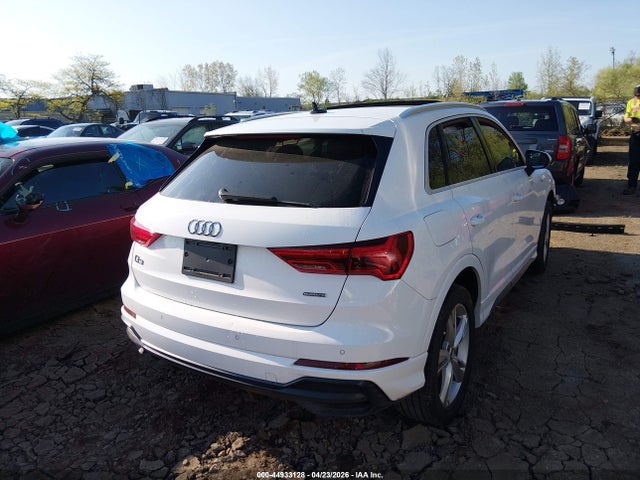 44933128 :رقم المزاد ، WA1EECF31K1067580 vin ، 2019 Audi Q3 2.0t S Line Premium مزاد بيع