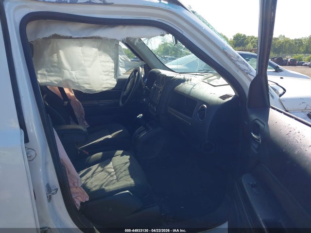 Продажа на аукционе авто 2015 Jeep Patriot Altitude Edition, vin: 1C4NJPBA5FD358813, номер лота: 44933130