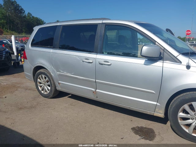 44933140 :رقم المزاد ، 2C4RVABG0CR276570 vin ، 2012 Volkswagen Routan Se مزاد بيع