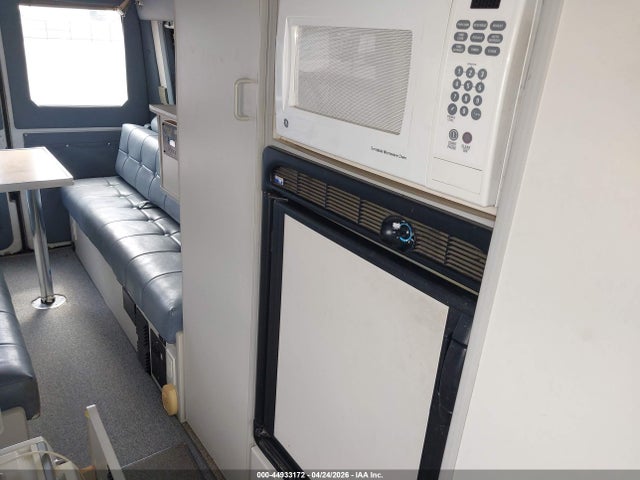 44933172 :رقم المزاد ، WD2PD743945607425 vin ، 2004 Dodge Sprinter Van 2500 High Roof مزاد بيع