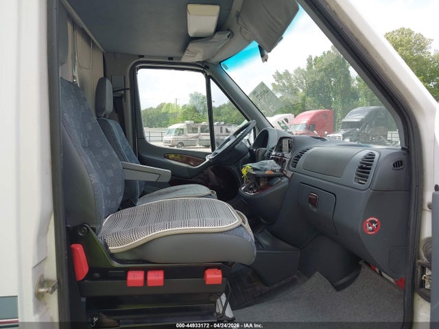 44933172 :رقم المزاد ، WD2PD743945607425 vin ، 2004 Dodge Sprinter Van 2500 High Roof مزاد بيع