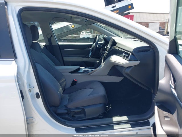 44933182 :رقم المزاد ، 4T1C11AK2RU843215 vin ، 2024 Toyota Camry Le مزاد بيع