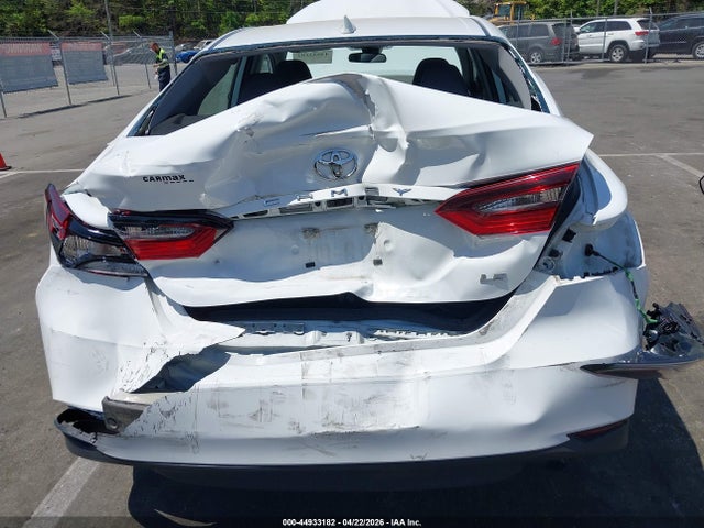 44933182 :رقم المزاد ، 4T1C11AK2RU843215 vin ، 2024 Toyota Camry Le مزاد بيع