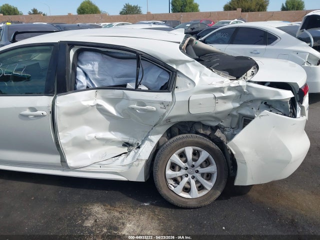 JTDEPRAE9LJ045937 Toyota COROLLA LE