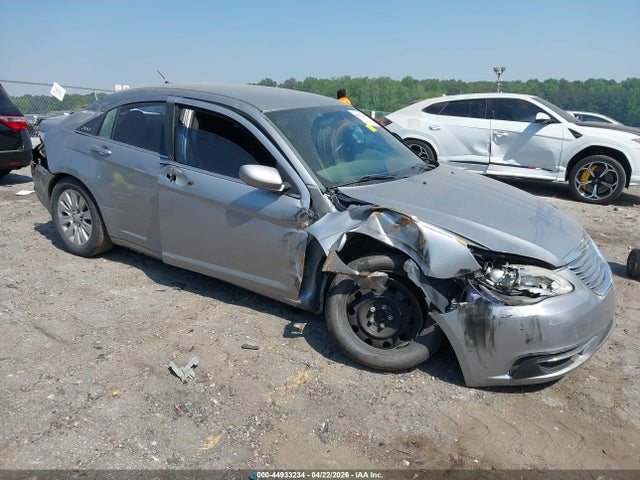 Aukcja sprzedaży 2014 Chrysler 200 Lx, vin: 1C3CCBAB9EN205203, numer aukcji: 44933234