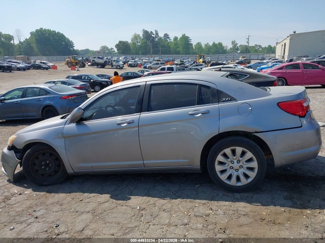 Aukcja sprzedaży 2014 Chrysler 200 Lx, vin: 1C3CCBAB9EN205203, numer aukcji: 44933234