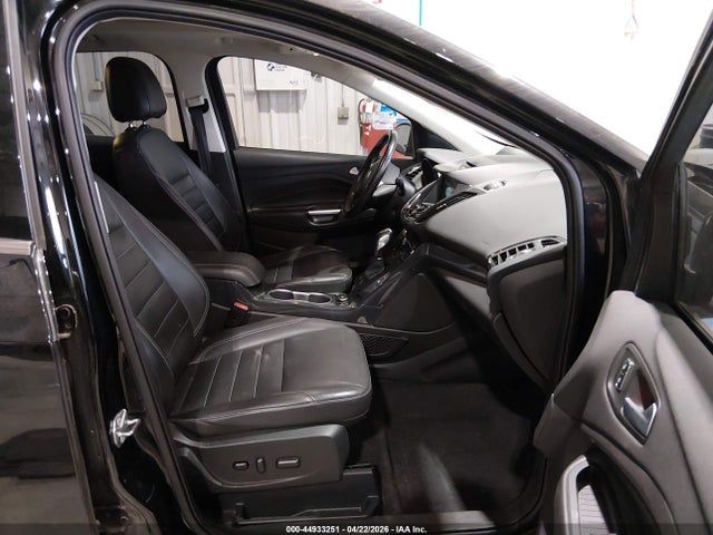 Продажа на аукционе авто 2016 Ford Escape Titanium, vin: 1FMCU9J98GUB30884, номер лота: 44933251