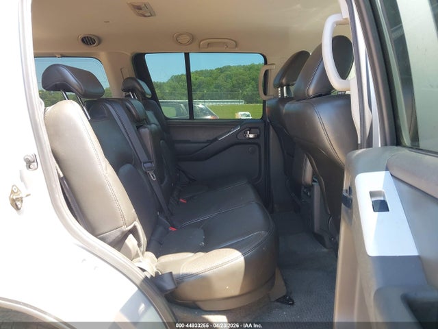 44933255 :رقم المزاد ، 5N1AR1NB0BC618345 vin ، 2011 Nissan Pathfinder Silver مزاد بيع