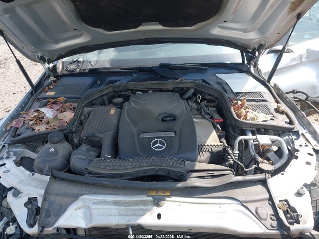 44933265 :رقم المزاد ، 55SWF4KB5FU004620 vin ، 2015 Mercedes-benz C 300 4matic مزاد بيع