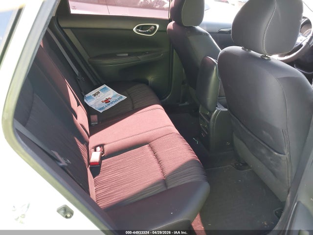 3N1AB7AP3KY268054 Nissan SENTRA SV