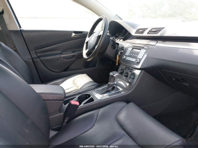 Продажа на аукционе авто 2008 Volkswagen Passat Turbo, vin: WVWJK73C98E180168, номер лота: 44933325