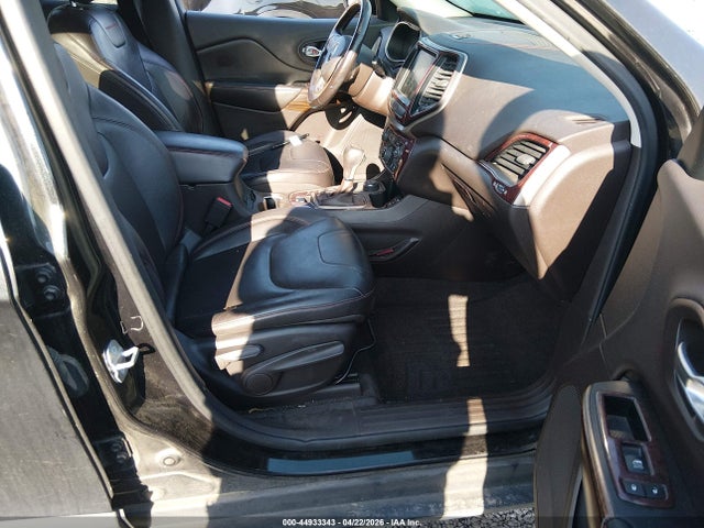 44933343 :رقم المزاد ، 1C4PJMBS9EW160352 vin ، 2014 Jeep Cherokee Trailhawk مزاد بيع