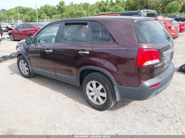 44933360 :رقم المزاد ، 5XYKT3A12CG288501 vin ، 2012 Kia Sorento Lx مزاد بيع