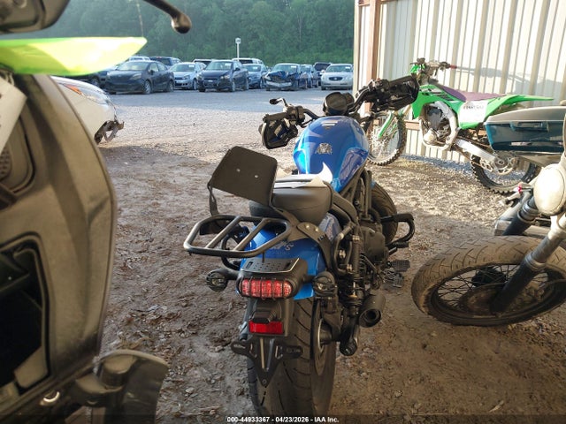 44933367 :رقم المزاد ، JH2SC8311RK300769 vin ، 2024 Honda Cmx1100 D مزاد بيع
