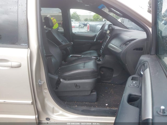 2C4RDGEG4ER285230 Dodge Grand Caravan R/t