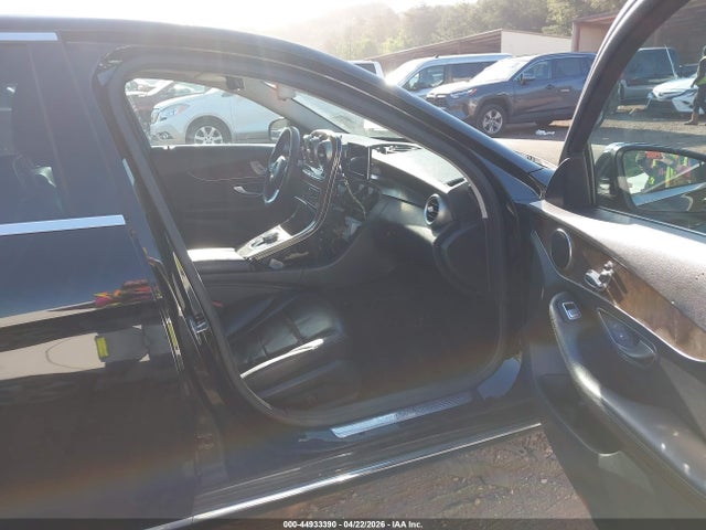 Продаж на аукціоні авто 2017 Mercedes-benz C 300, vin: 55SWF4JB4HU203565, номер лоту: 44933390