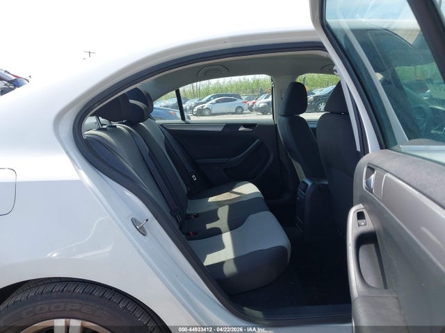 44933412 :رقم المزاد ، 3VW167AJXHM286965 vin ، 2017 Volkswagen Jetta 1.4t S مزاد بيع