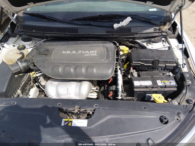 Продажа на аукционе авто 2015 Chrysler 200 Limited, vin: 1C3CCCAB5FN733957, номер лота: 44933440