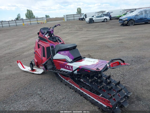 Polaris Snowmobile 2022 SN1TFG8RXNC827515 Image 3