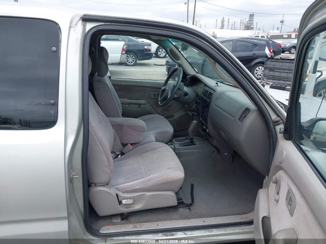 2002 Toyota Tacoma მანქანა იყიდება აუქციონზე, vin: 5TEVL52N62Z134193, აუქციონის ნომერი: 44933508