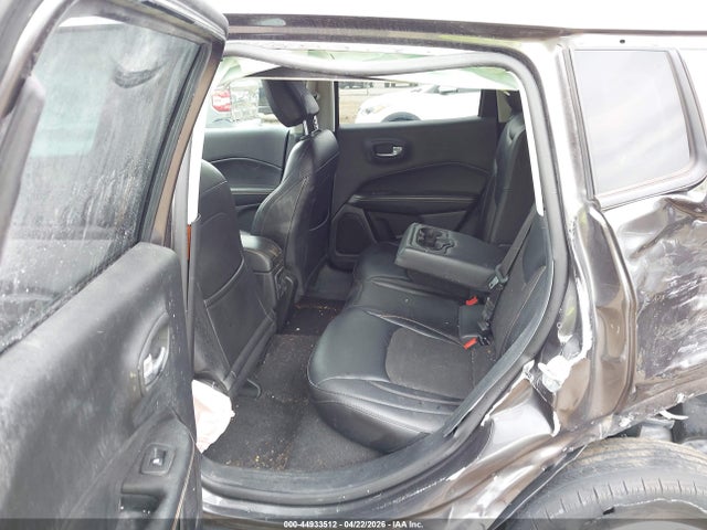 44933512 :رقم المزاد ، 3C4NJCBB2JT122981 vin ، 2018 Jeep Compass Latitude مزاد بيع