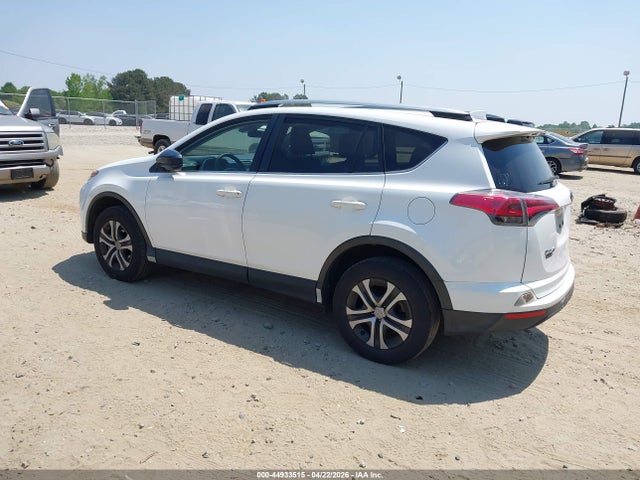Aukcja sprzedaży 2017 Toyota Rav4 Le, vin: JTMZFREV8HJ111528, numer aukcji: 44933515