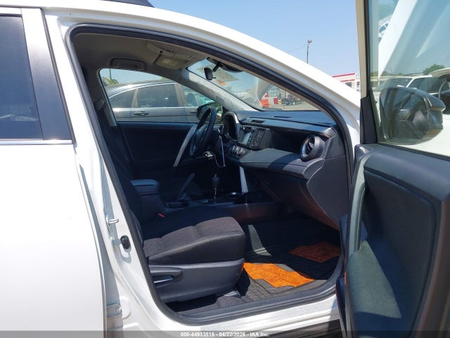 Aukcja sprzedaży 2017 Toyota Rav4 Le, vin: JTMZFREV8HJ111528, numer aukcji: 44933515