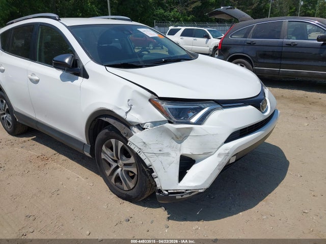 Aukcja sprzedaży 2017 Toyota Rav4 Le, vin: JTMZFREV8HJ111528, numer aukcji: 44933515