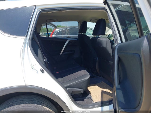 Aukcja sprzedaży 2017 Toyota Rav4 Le, vin: JTMZFREV8HJ111528, numer aukcji: 44933515