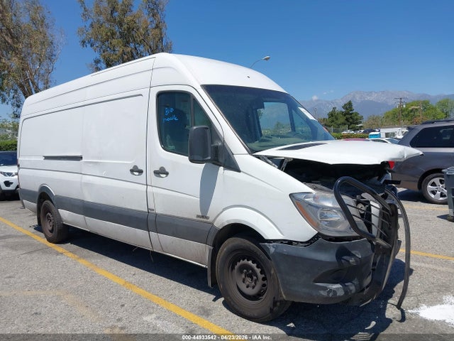 Mercedes-Benz Sprinter 2500 High Roof 2014 WD3PE8DE2E5902240 main image